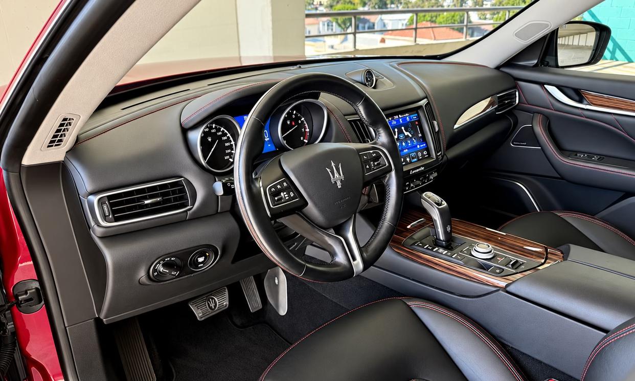 2020 Maserati Levante gallery photo 7