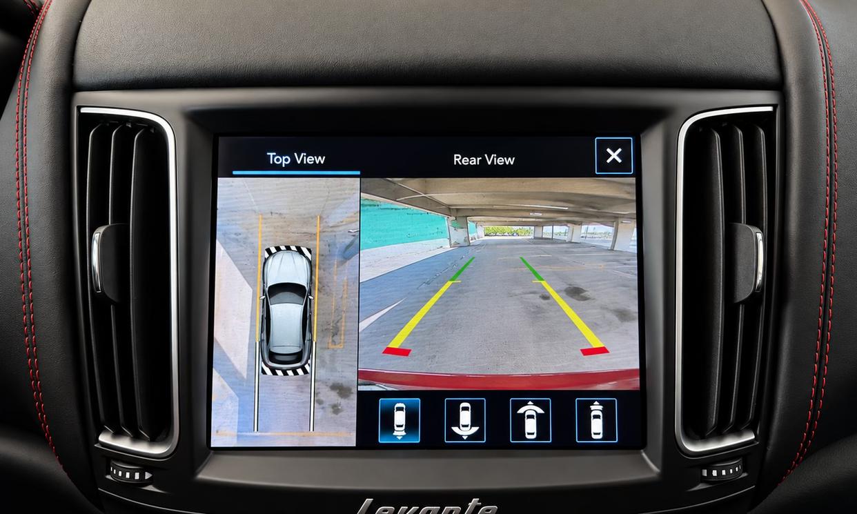 2020 Maserati Levante gallery photo 19